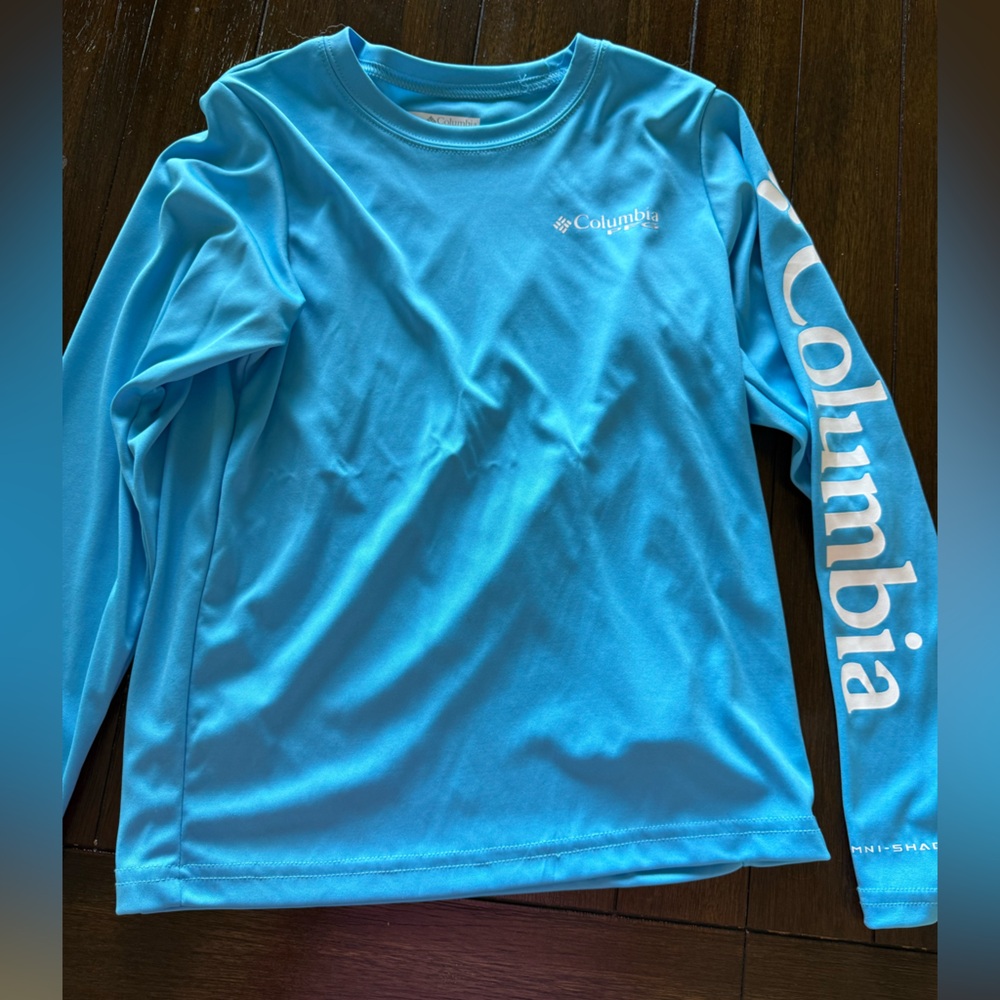 Columbia Turquoise Performance Shirt